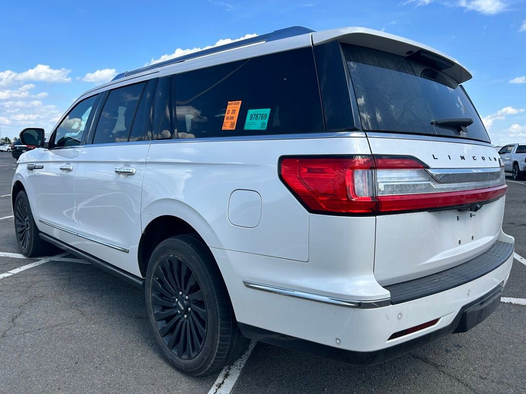 Used 2019 Lincoln Navigator L Reserve AWD/4WD image 3