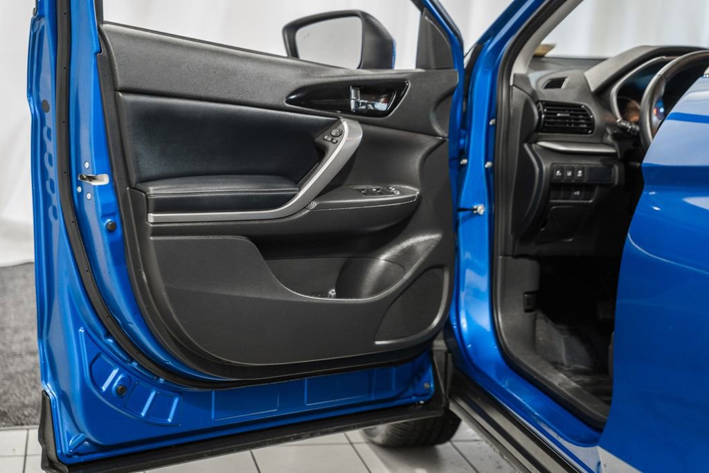 Used 2025 Mitsubishi Eclipse Cross SE image 43