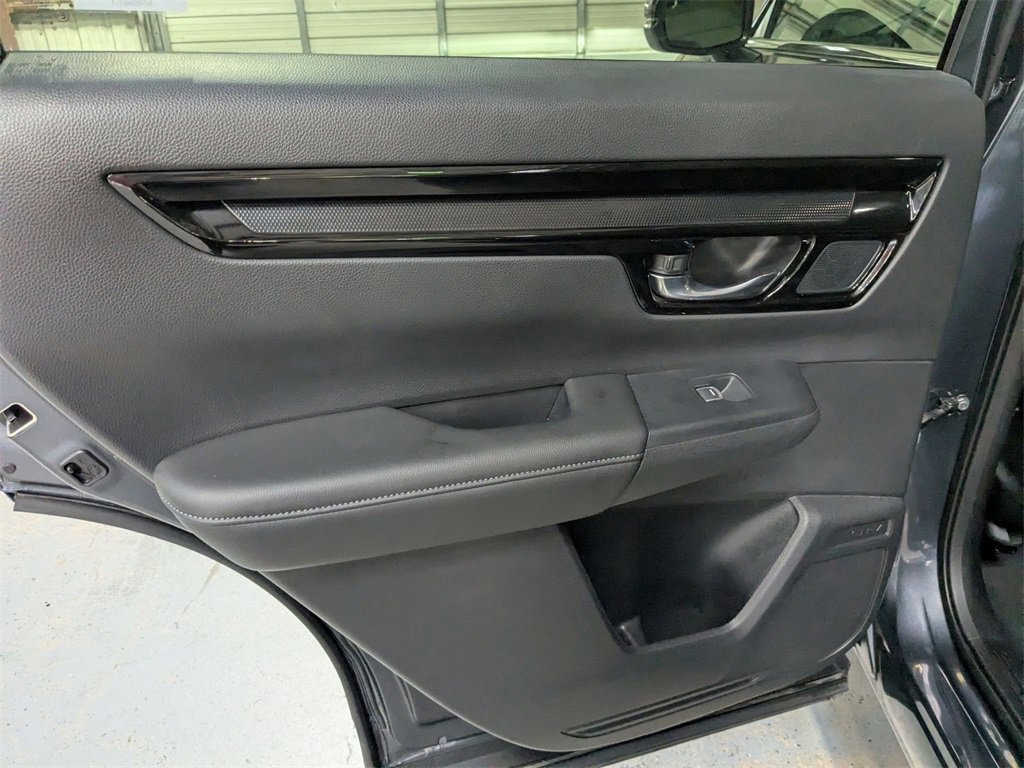Used 2025 Honda CR-V EX-L image 25