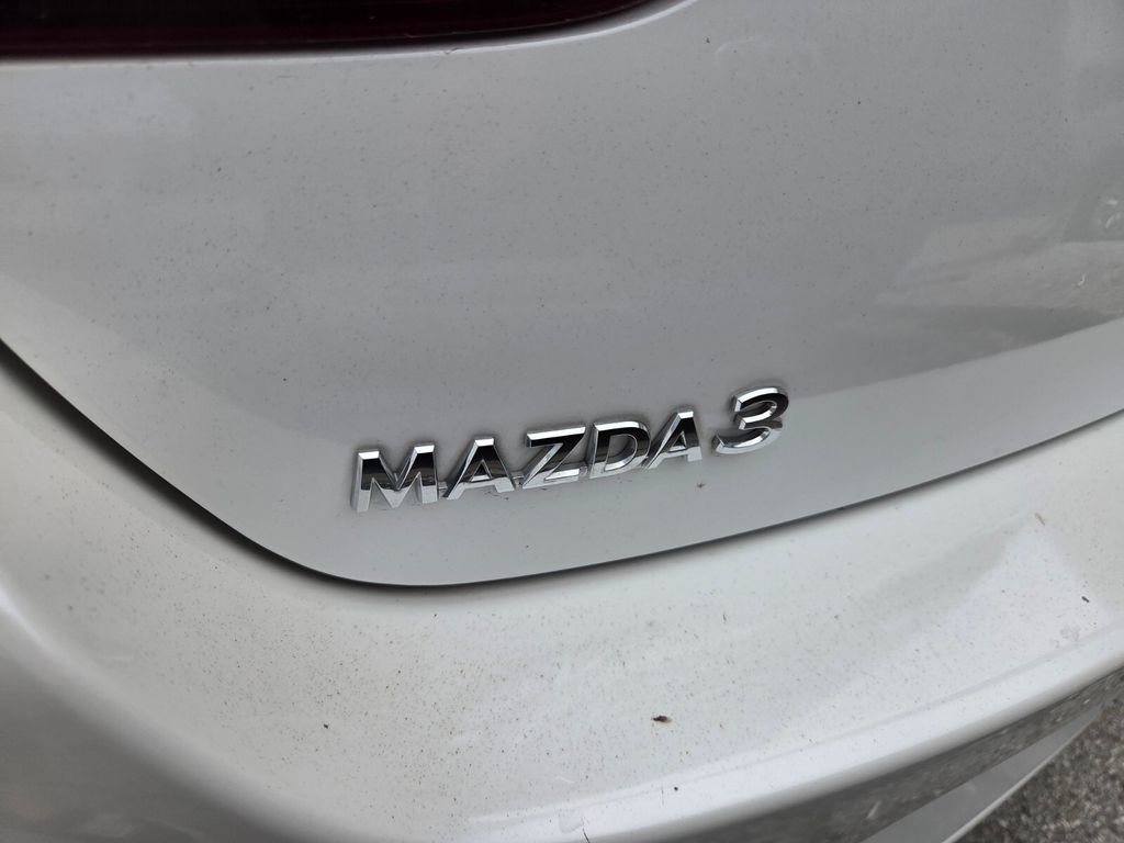 Used 2020 MAZDA MAZDA3 Sedan w/ Select Package FWD image 9
