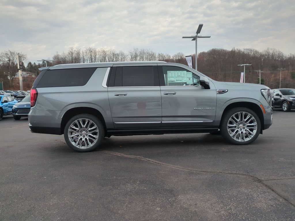 New 2026 GMC Yukon XL Denali w/ Denali Reserve Package AWD/4WD image 4