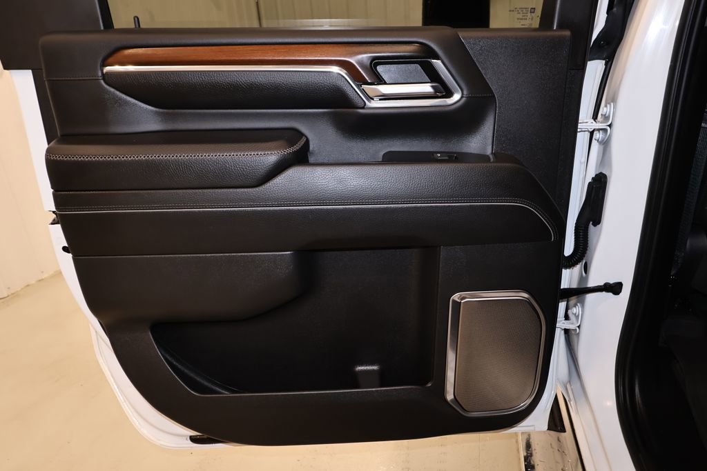 Used 2024 GMC Sierra 2500 Denali w/ Denali Reserve Package image 16