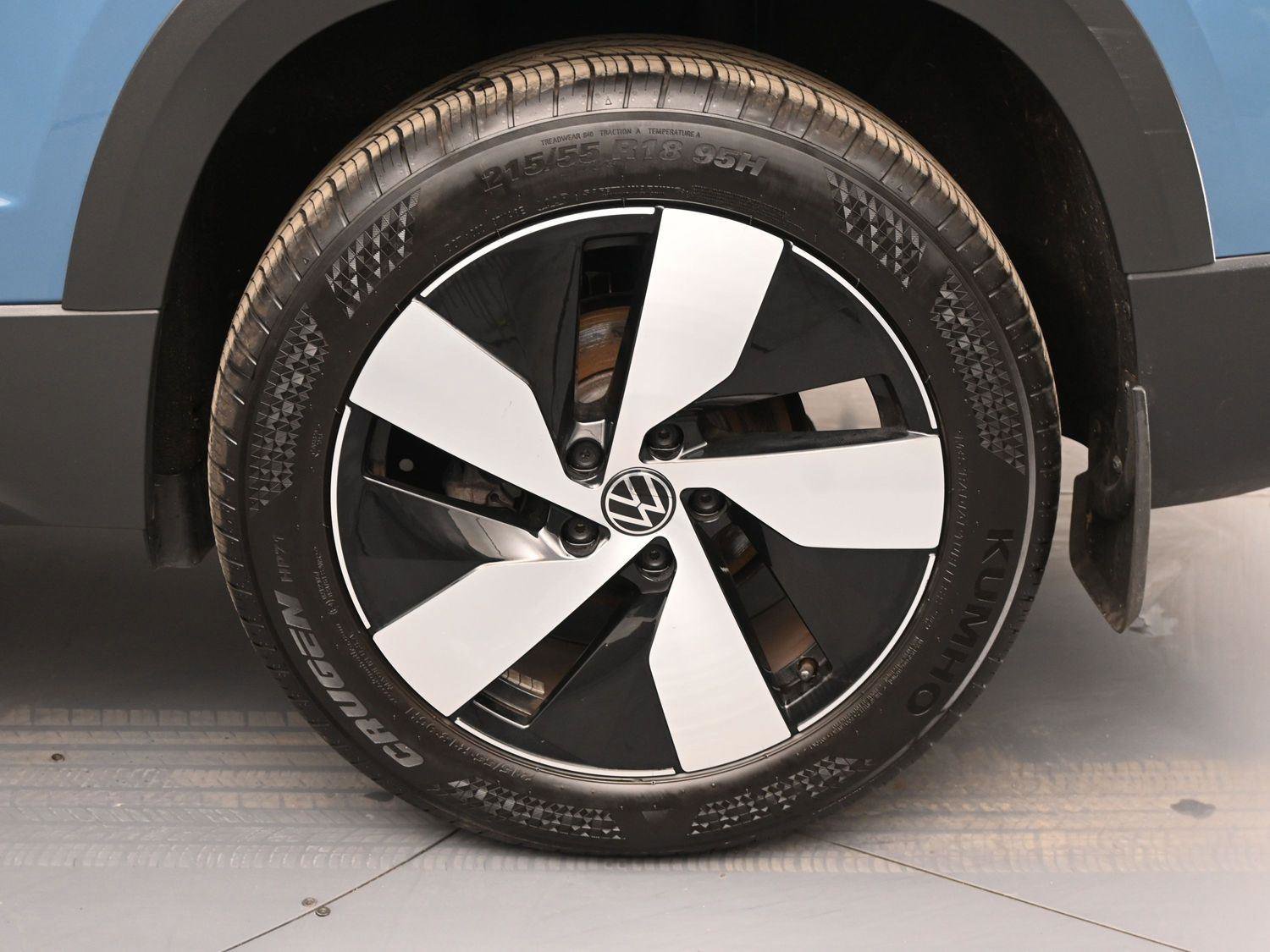 Certified 2025 Volkswagen Taos S w/ Taos Adventure Package AWD/4WD image 11