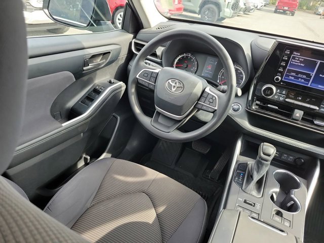 Used 2022 Toyota Highlander L image 7