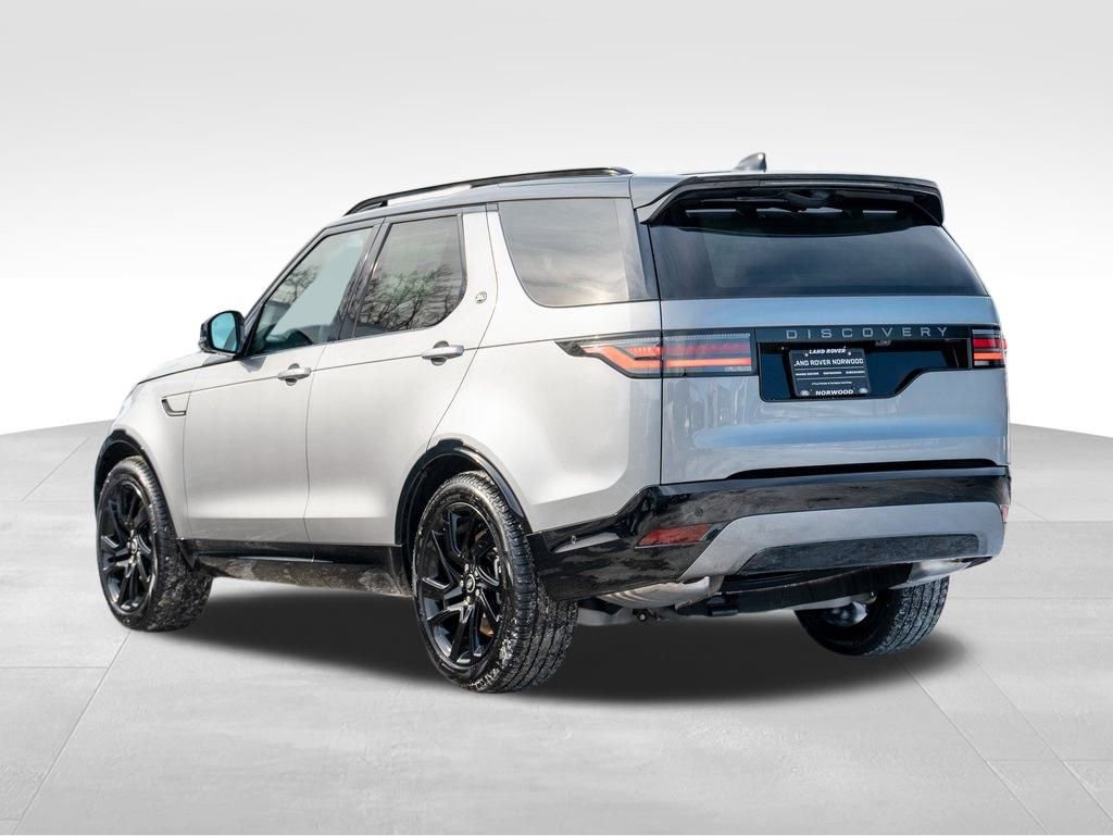 New 2025 Land Rover Discovery Dynamic SE image 6