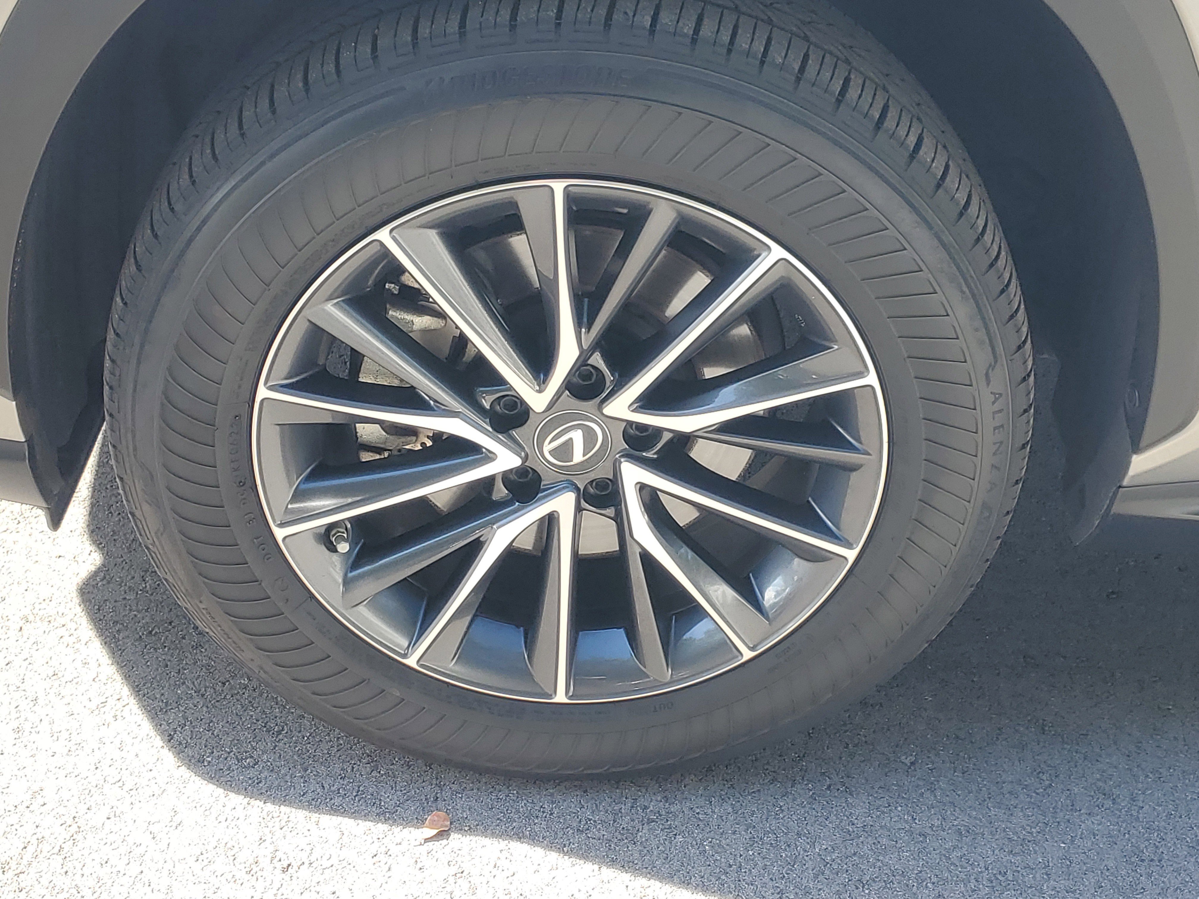 Certified 2022 Lexus NX 250 FWD image 4