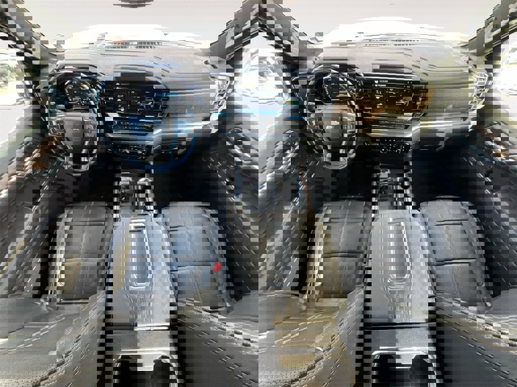 Used 2022 Chevrolet Silverado 1500 High Country w/ High Country Premium Package image 10