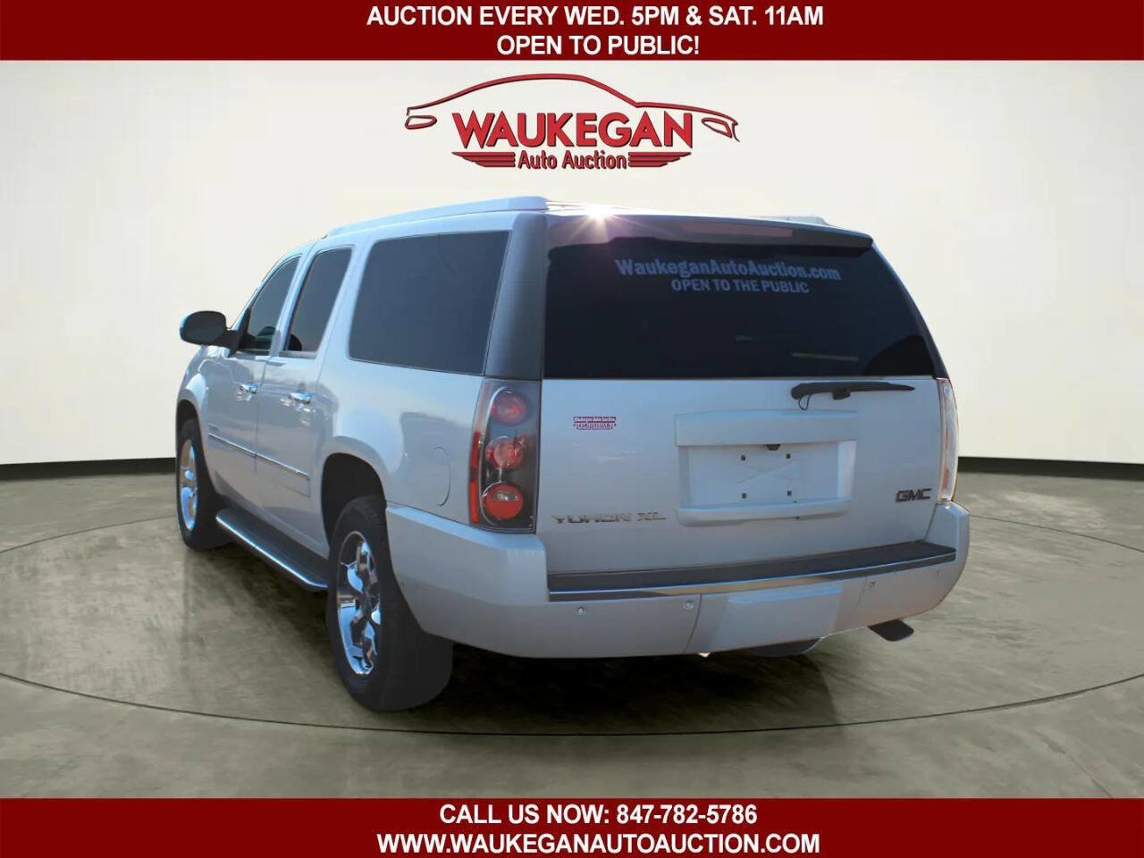 Used 2013 GMC Yukon XL Denali image 6