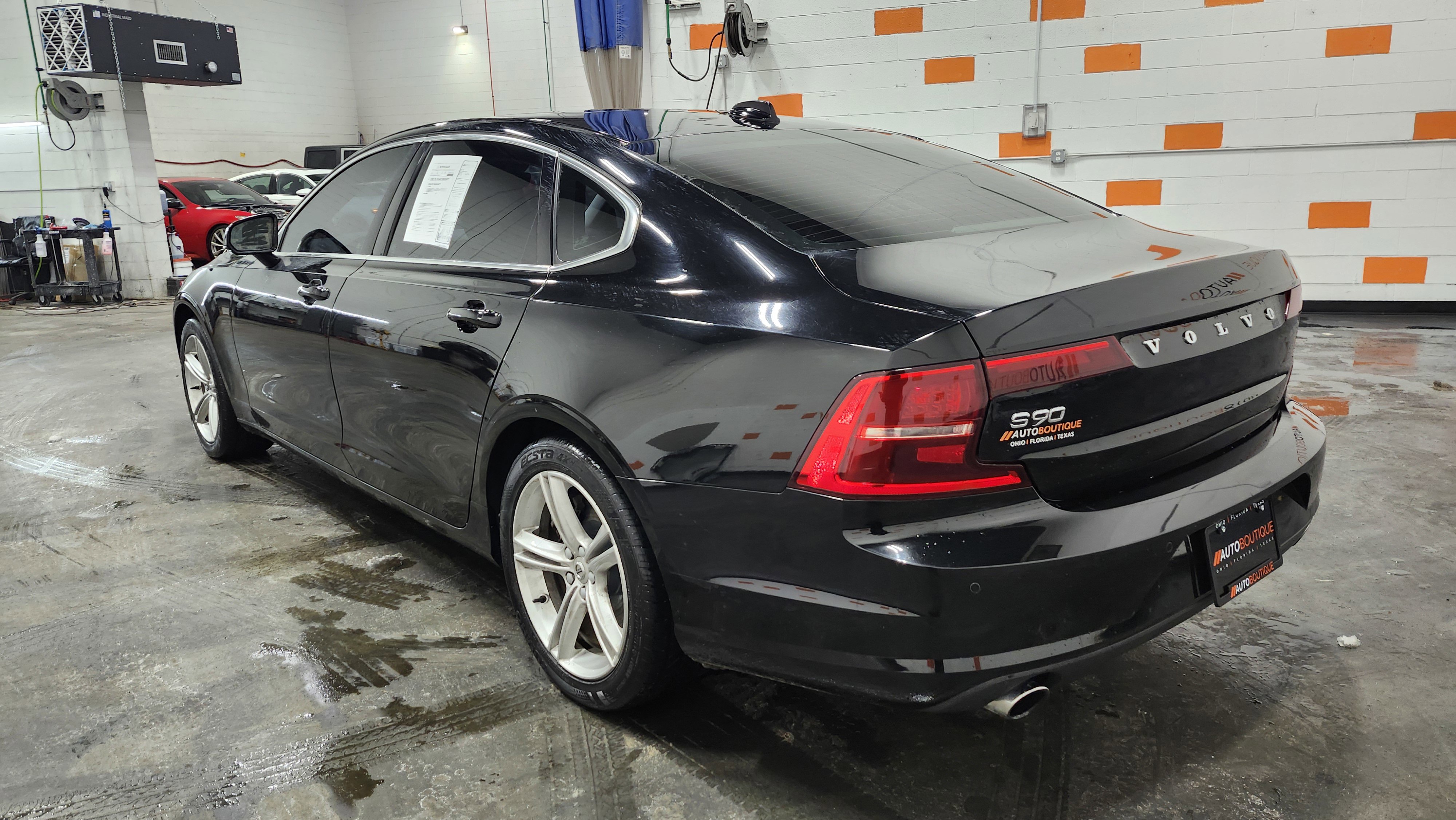 Used 2018 Volvo S90 T5 Momentum w/ Protection Package image 15