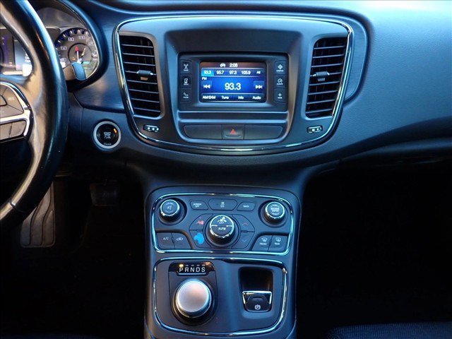 Used 2016 Chrysler 200 S w/ Comfort Group AWD/4WD image 11