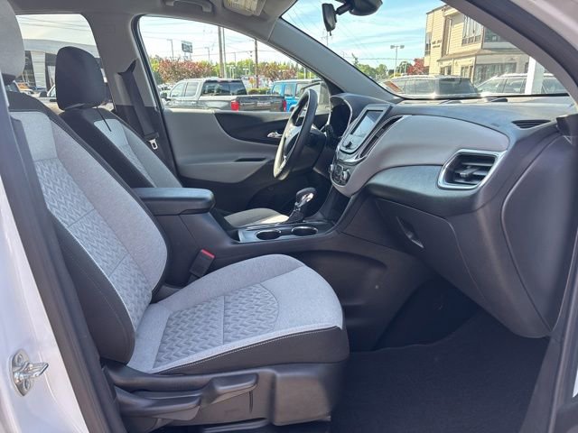 Used 2024 Chevrolet Equinox LS w/ LS Convenience Package AWD/4WD image 14
