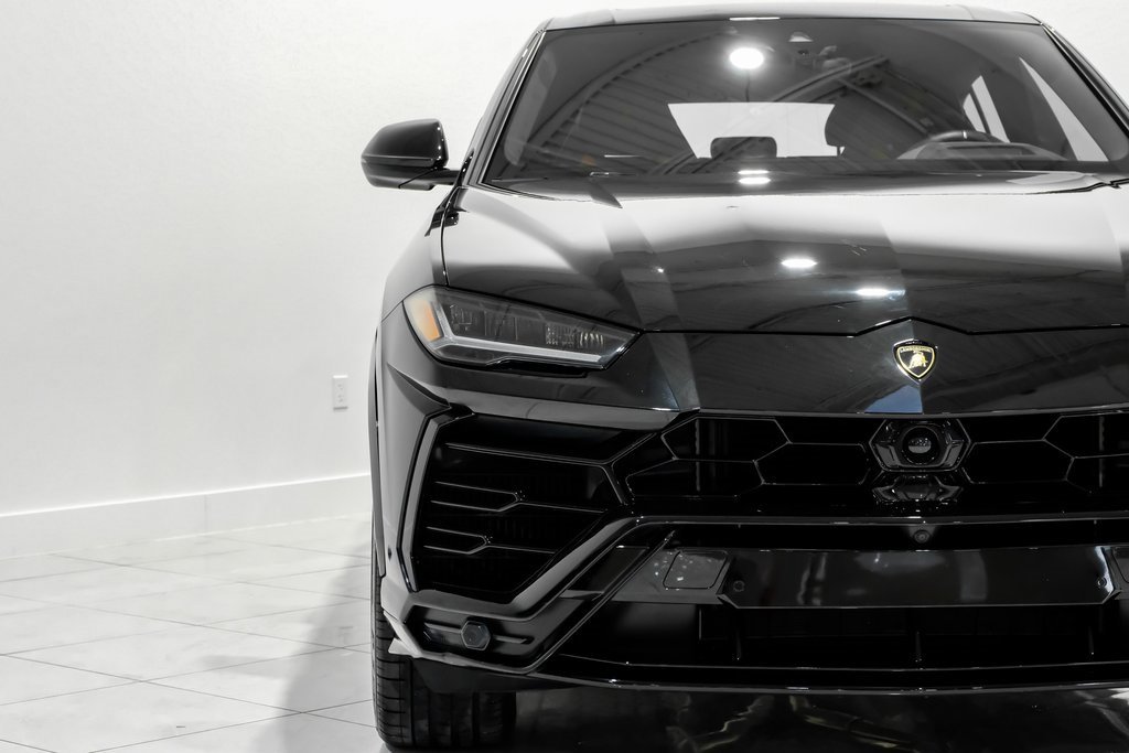 Used 2022 Lamborghini Urus image 46
