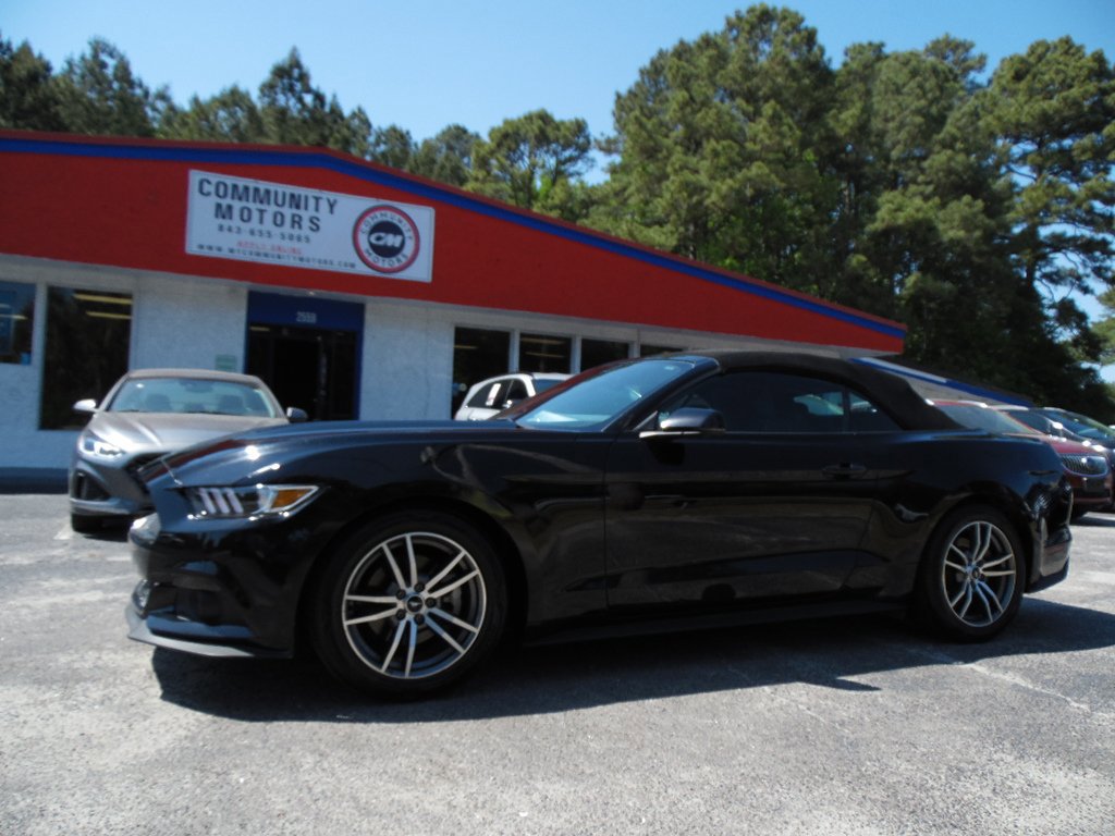 Used 2016 Ford Mustang Premium image 14