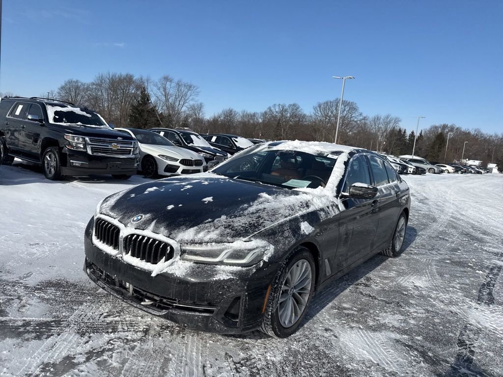 Used 2023 BMW 530i xDrive w/ Executive Package image 3