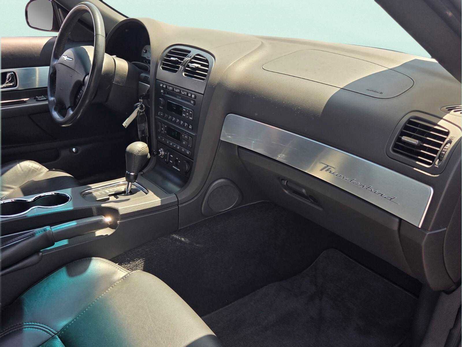 Used 2002 Ford Thunderbird Deluxe image 13