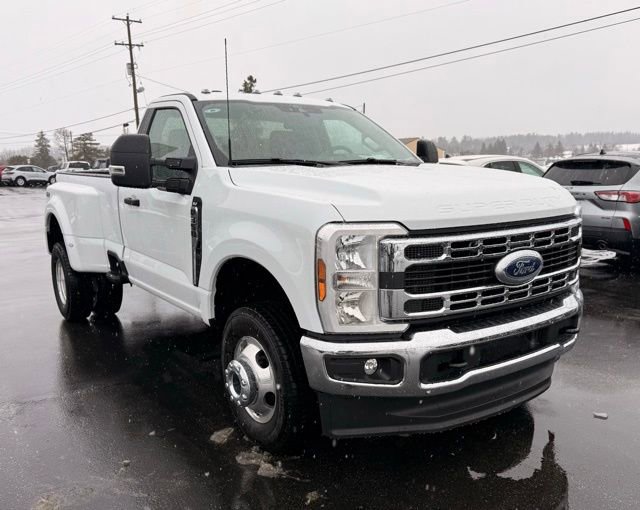 New 2026 Ford F350 XLT image 3