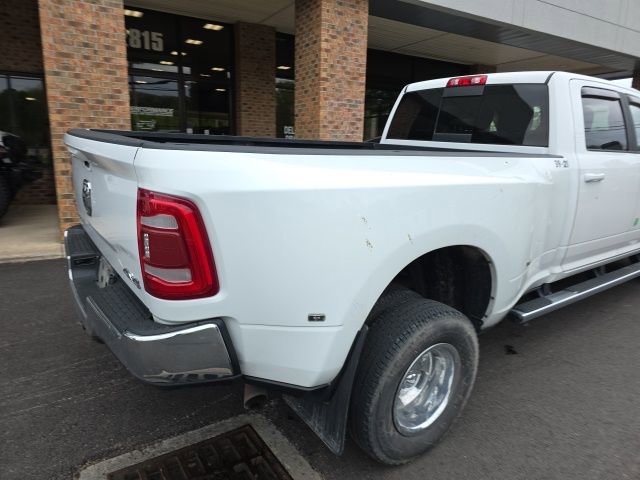 Used 2021 RAM 3500 Big Horn w/ Level B Equipment Group AWD/4WD image 8