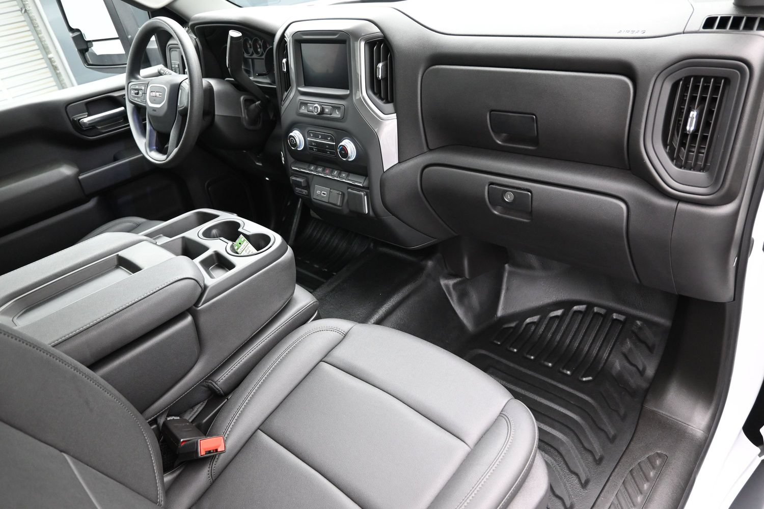 Used 2024 GMC Sierra 2500 Pro w/ Convenience Package RWD image 34