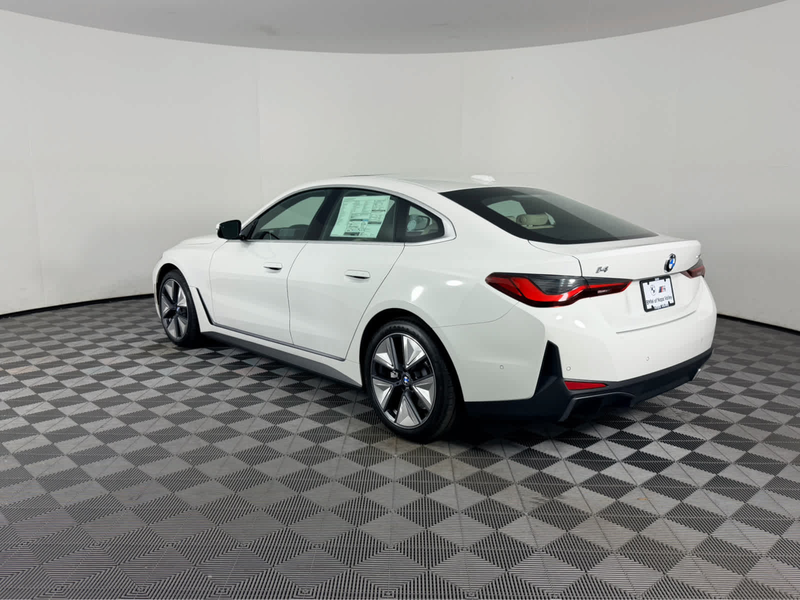 New 2026 BMW i4 eDrive40 w/ Premium Package RWD image 5
