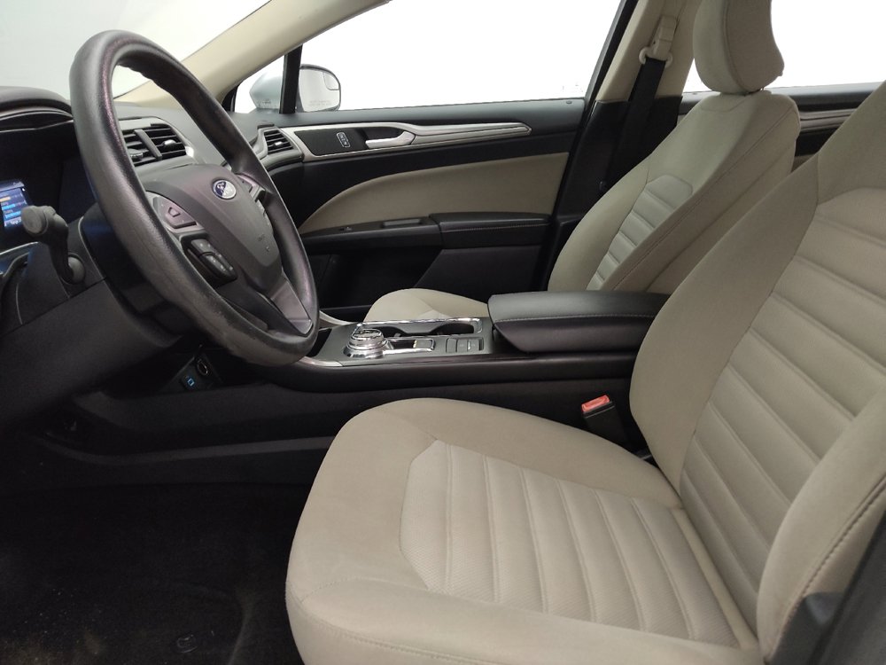 Used 2018 Ford Fusion S FWD image 17
