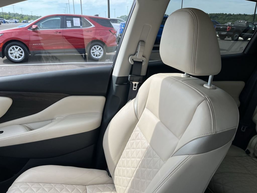Used 2023 Nissan Murano Platinum w/ Cargo Package FWD image 24
