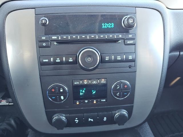 Used 2013 Chevrolet Silverado 1500 LTZ w/ LTZ White Diamond Edition image 19