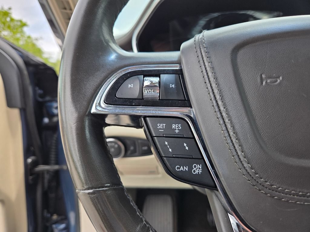 Used 2019 Lincoln Continental Select FWD image 26