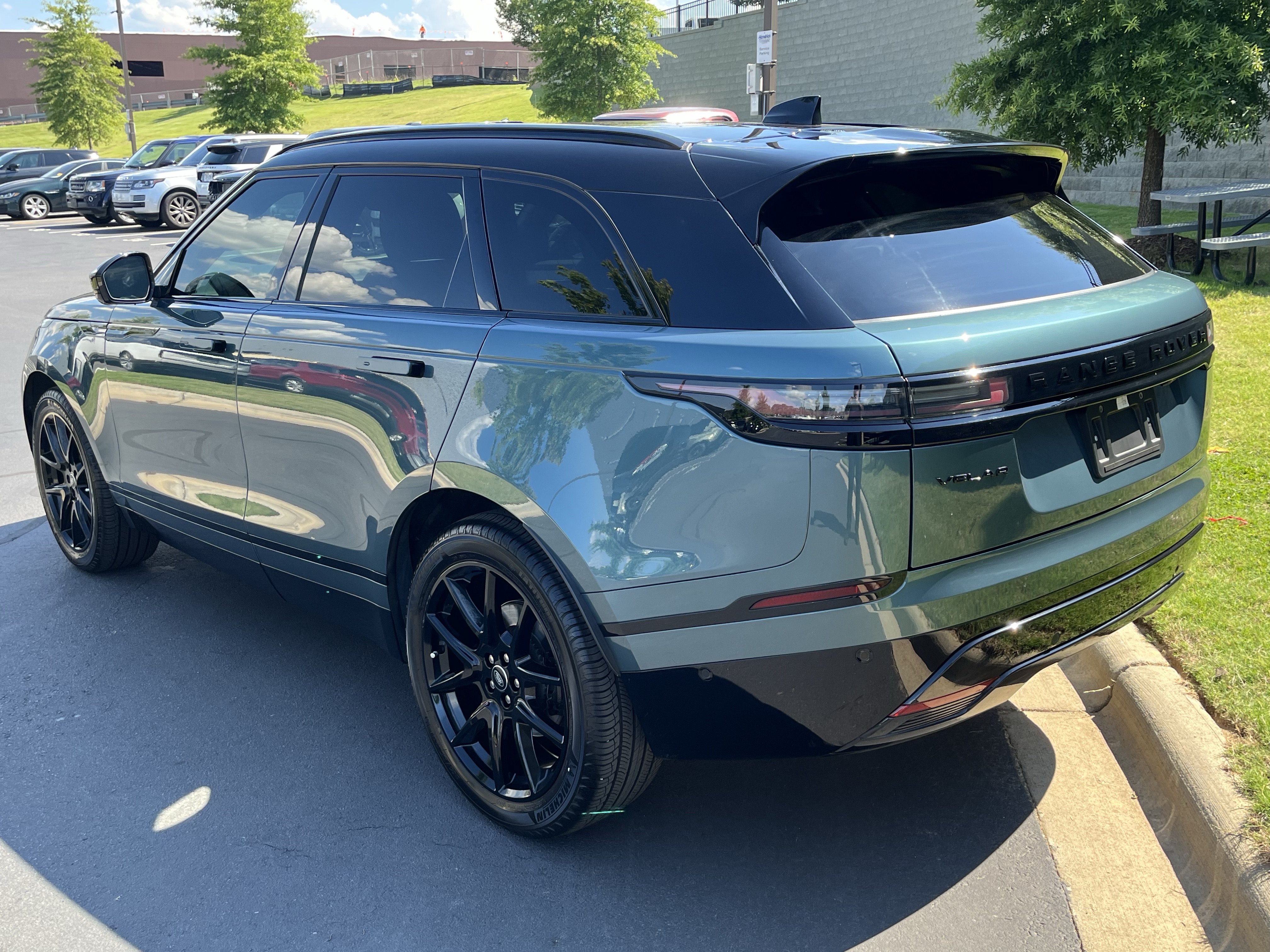 Certified 2026 Land Rover Range Rover Velar Dynamic SE AWD/4WD image 5