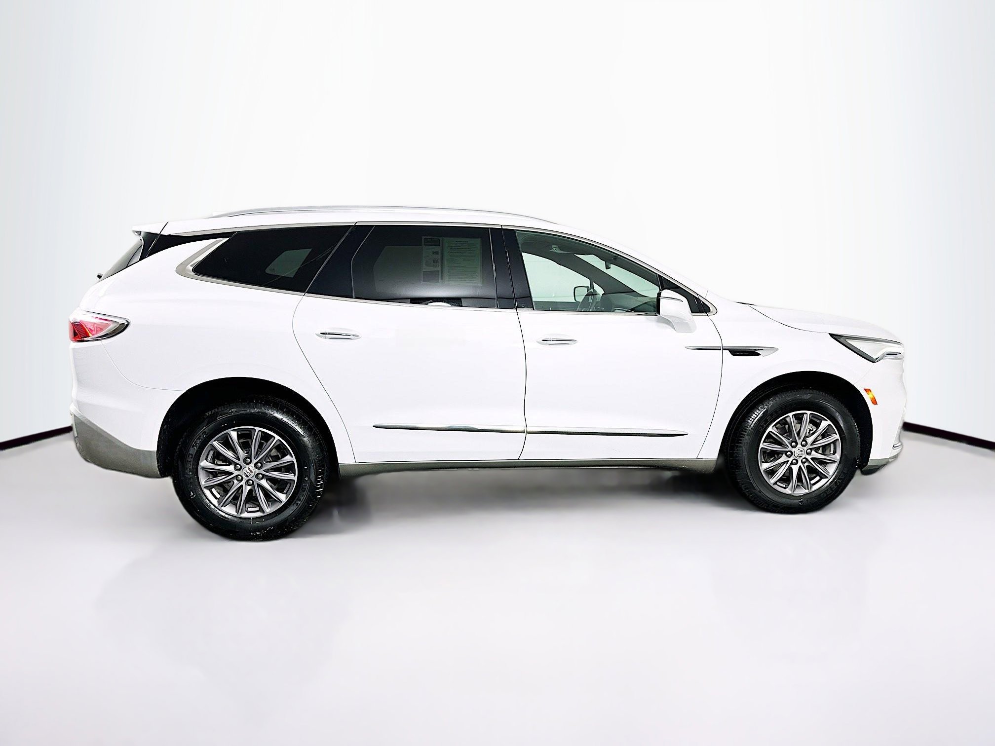 Used 2023 Buick Enclave Essence w/ LPO, Cargo Package image 10