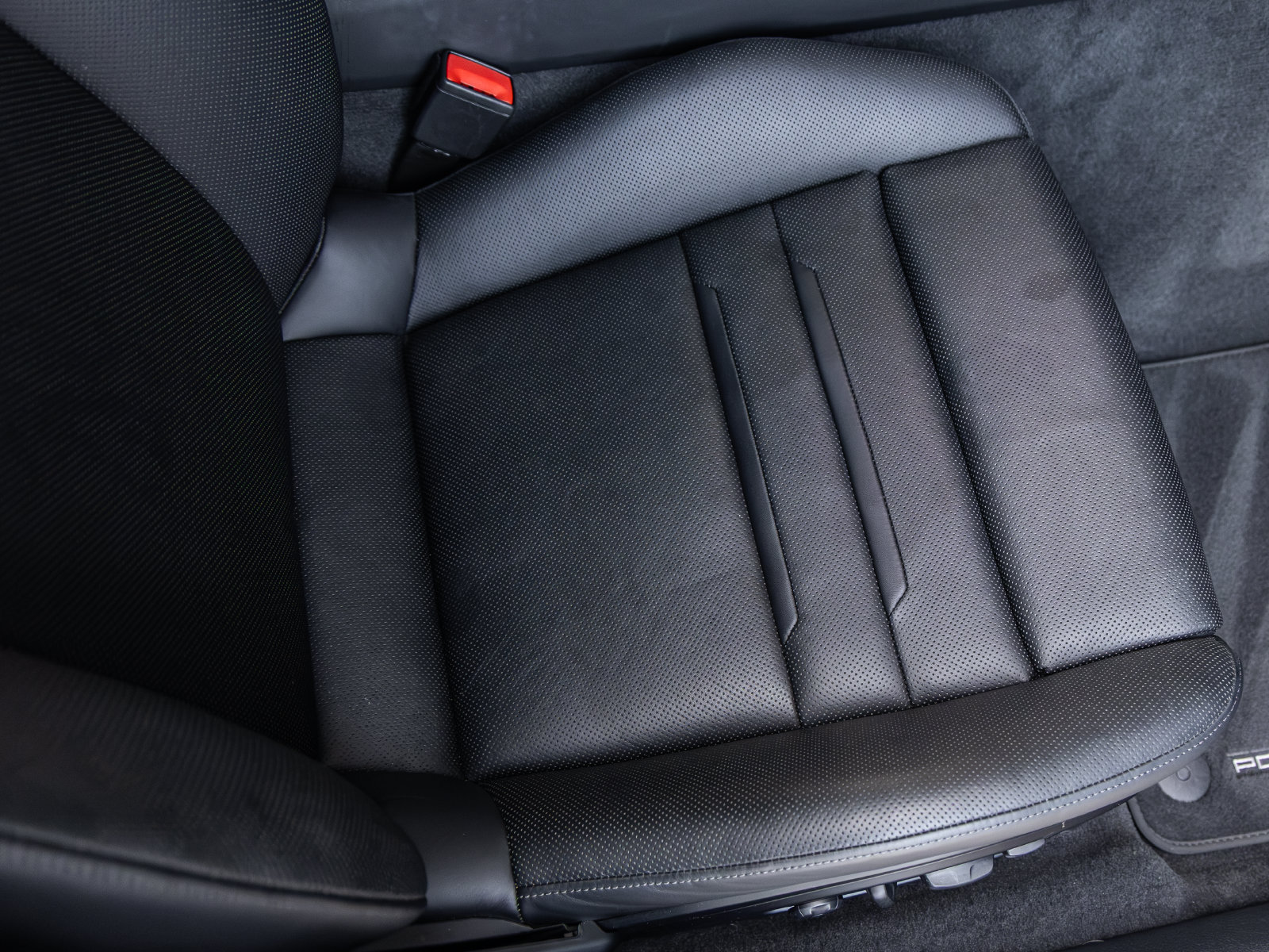 Certified 2023 Porsche Panamera 4 Platinum Edition AWD/4WD image 47