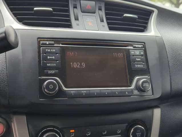 Used 2015 Nissan Sentra SV FWD image 24
