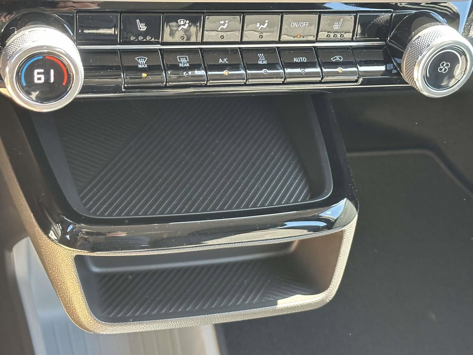 New 2027 Chevrolet Bolt LT w/ Comfort Package image 12