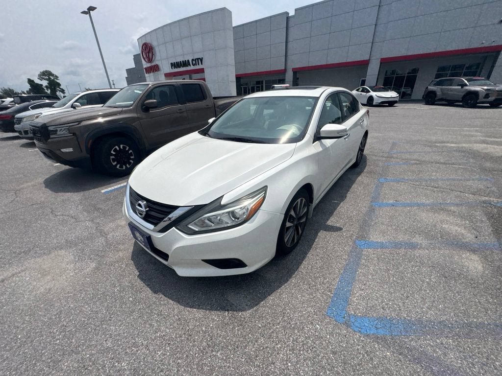 Used 2016 Nissan Altima 2.5 SV w/ Convenience Package FWD image 9