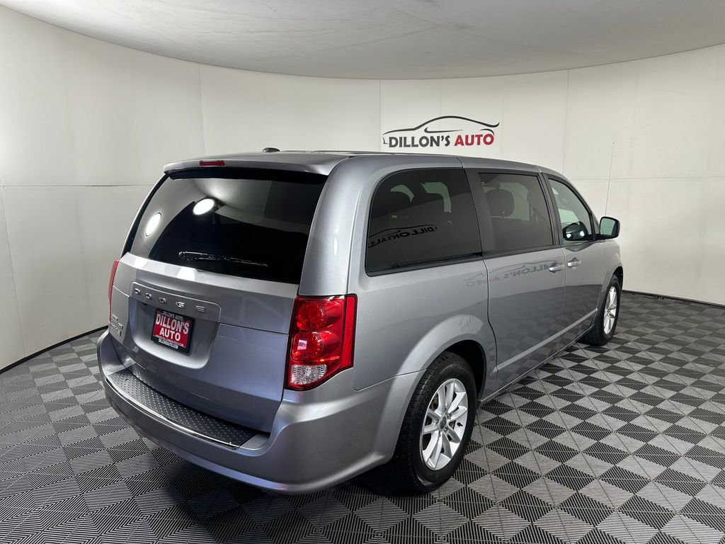 Used 2020 Dodge Grand Caravan SE image 8