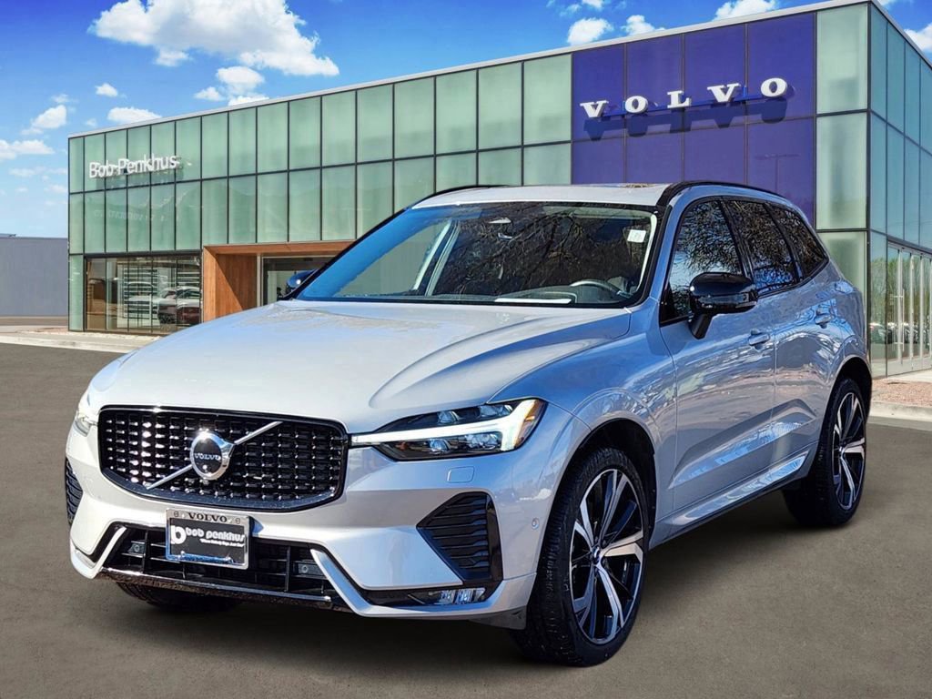 Used 2023 Volvo XC60 B6 Ultimate w/ Climate Package image 26