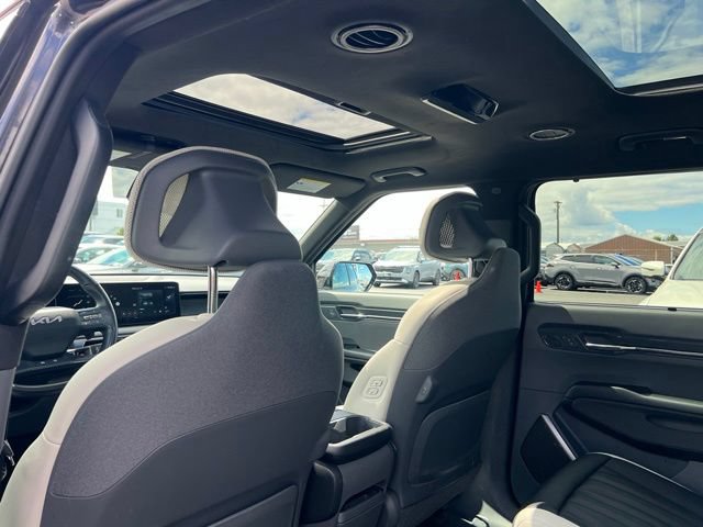 Certified 2024 Kia EV9 GT-Line AWD/4WD image 9