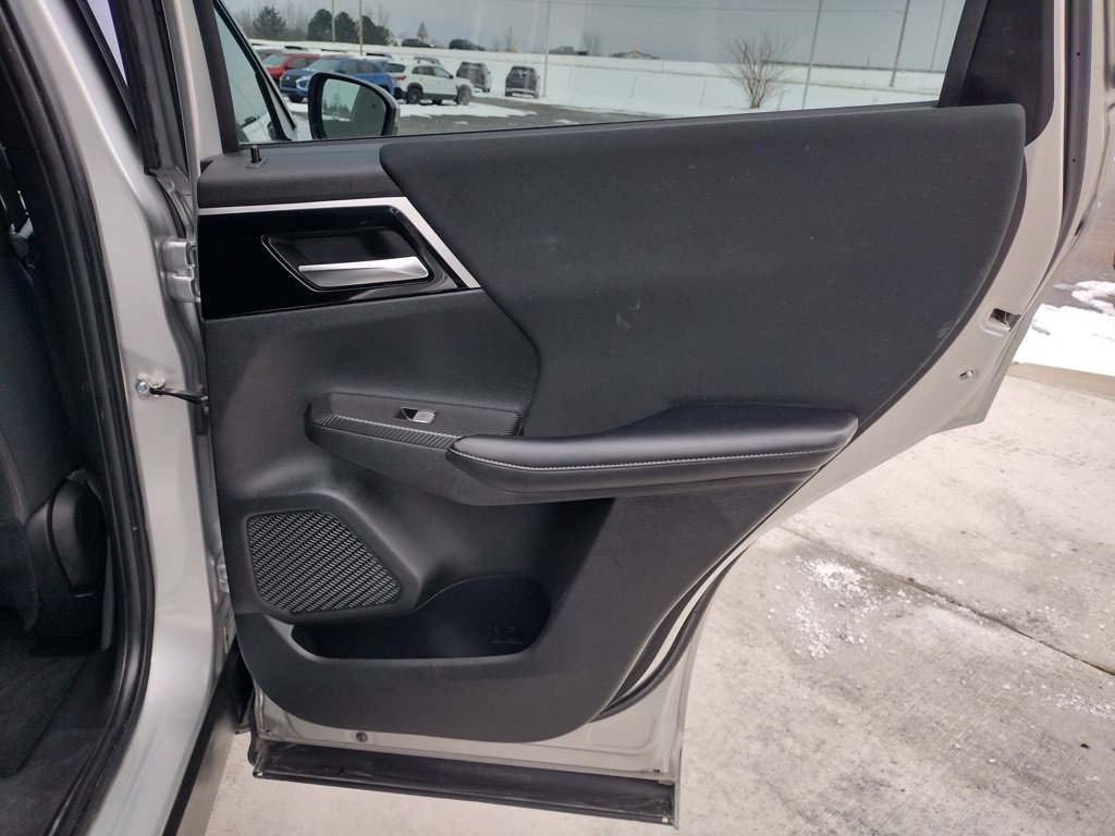 Used 2022 Mitsubishi Outlander ES image 27