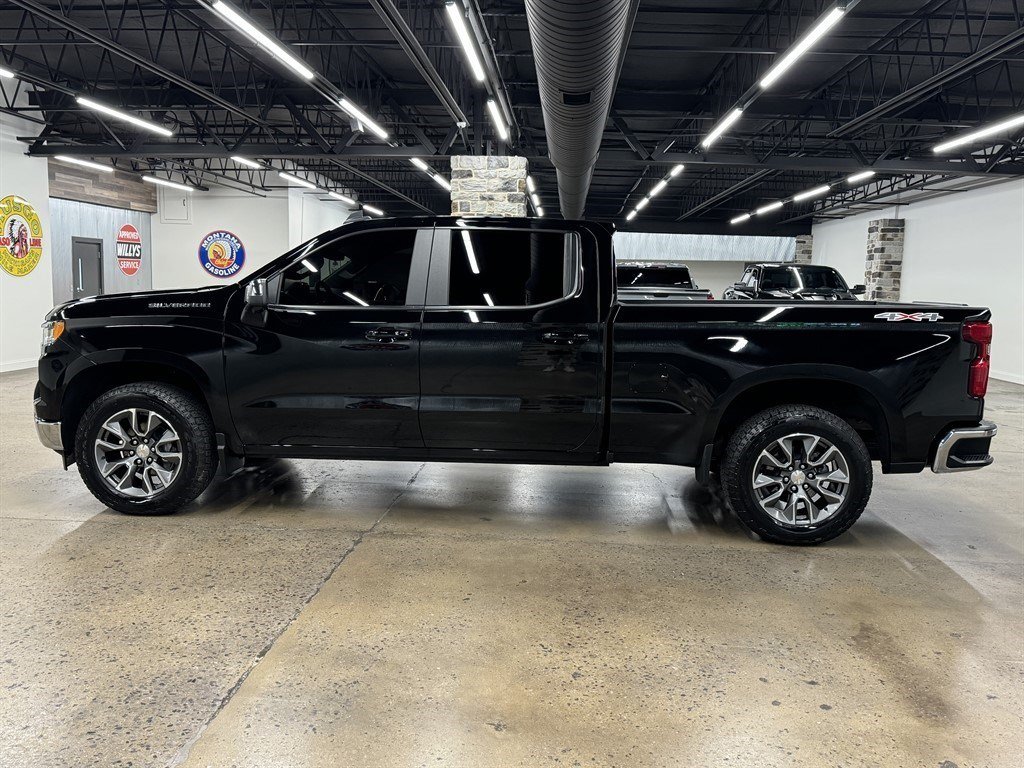 Used 2025 Chevrolet Silverado 1500 LT w/ Safety Package AWD/4WD image 4