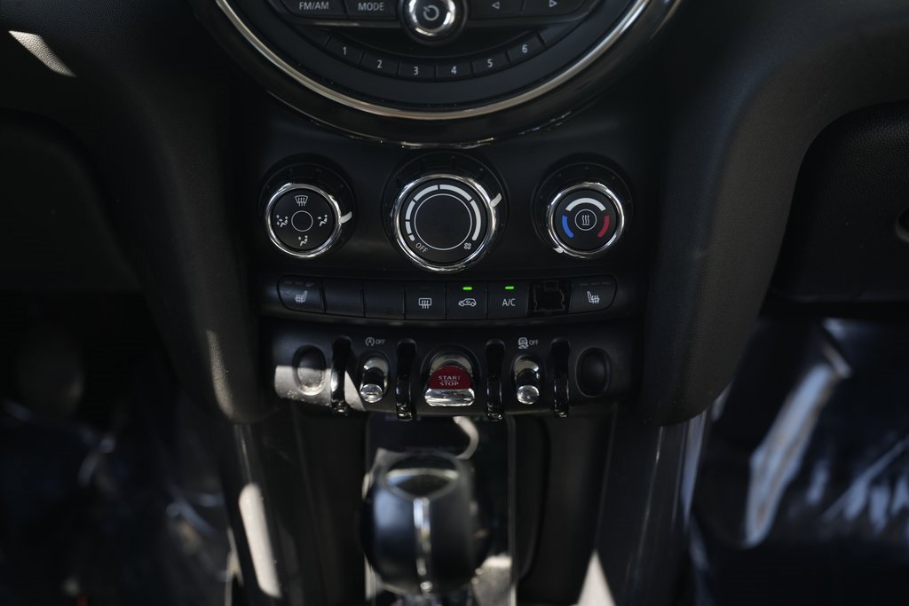 Used 2014 MINI Cooper 2-Door Hardtop image 32