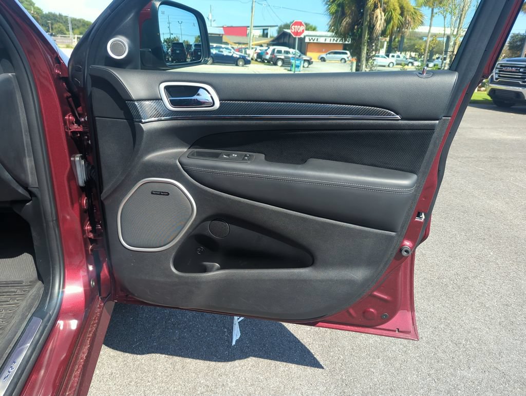 Used 2019 Jeep Grand Cherokee SRT AWD/4WD image 31