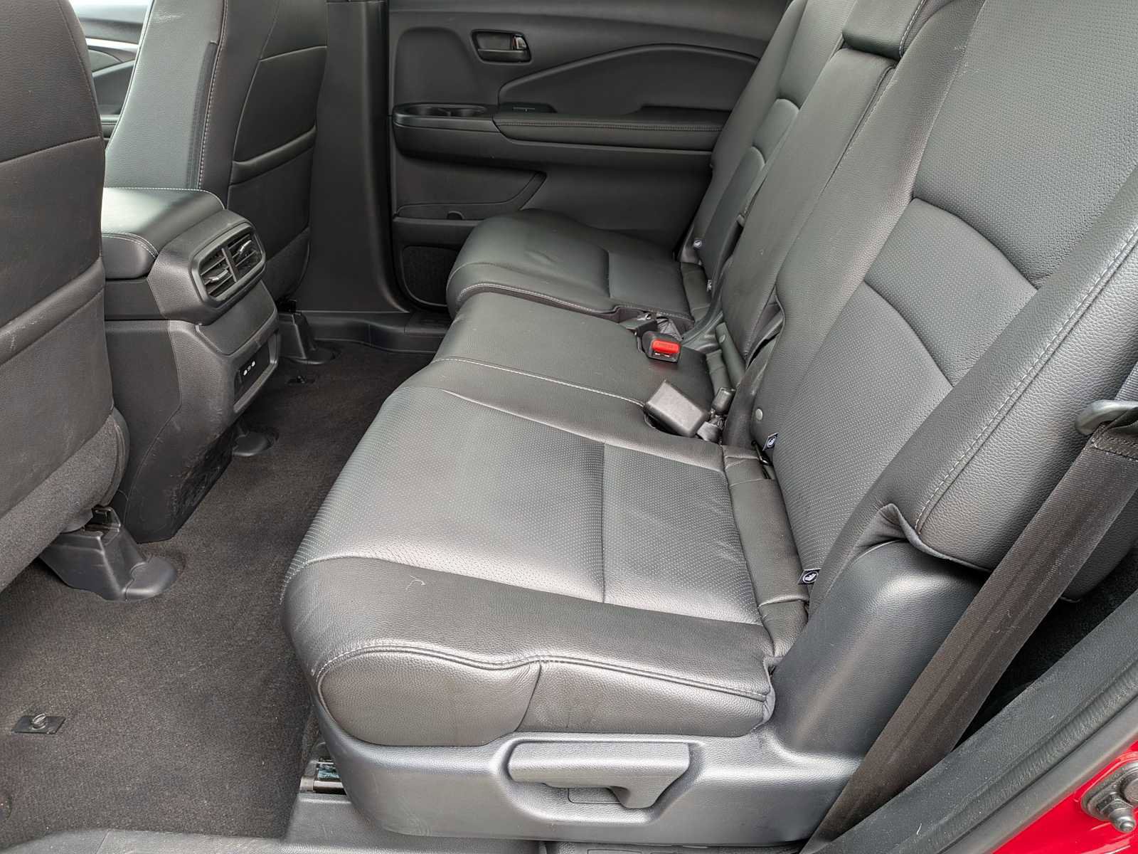 Certified 2024 Honda Passport EX-L image 19