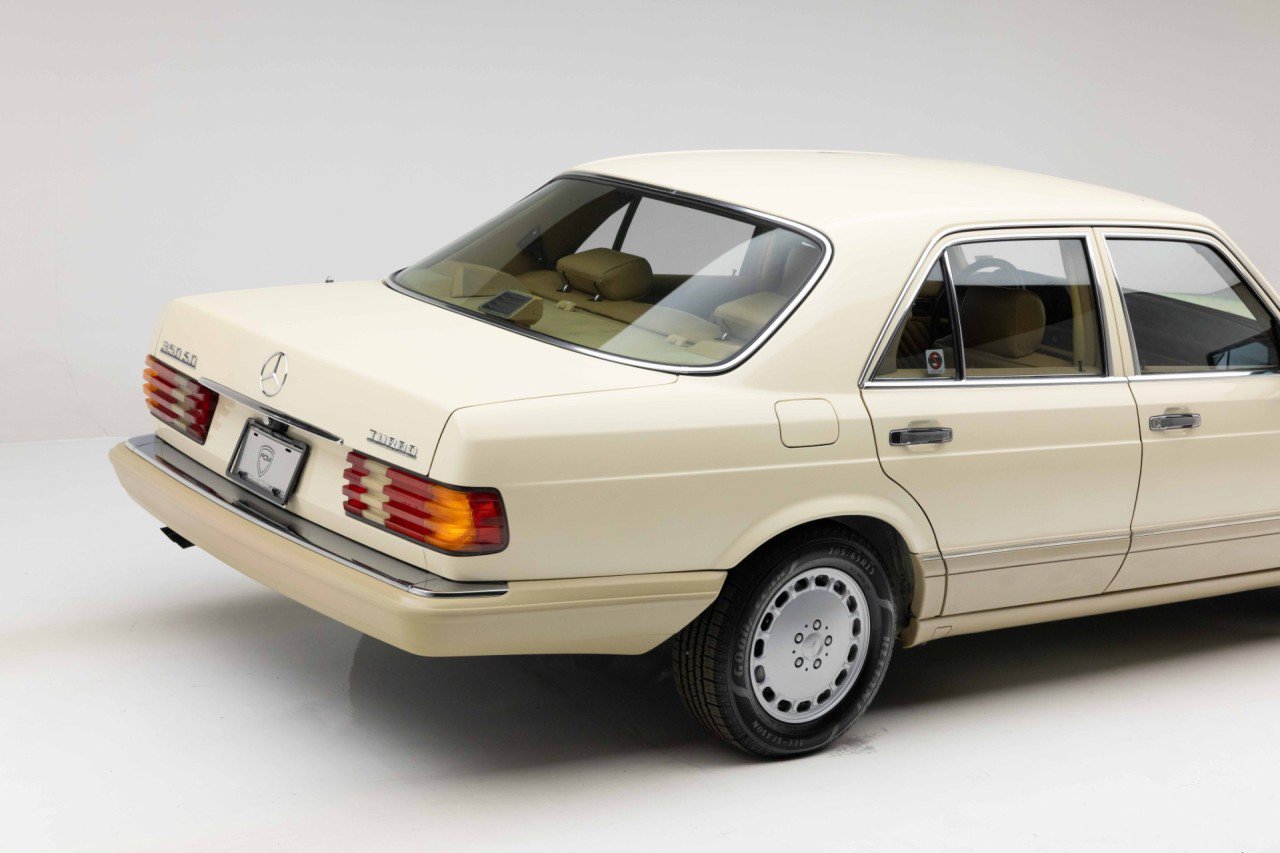 Used 1991 Mercedes-Benz 350 SD image 27