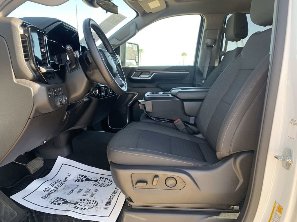 Certified 2025 Chevrolet Silverado 2500 LT w/ Convenience Package image 18