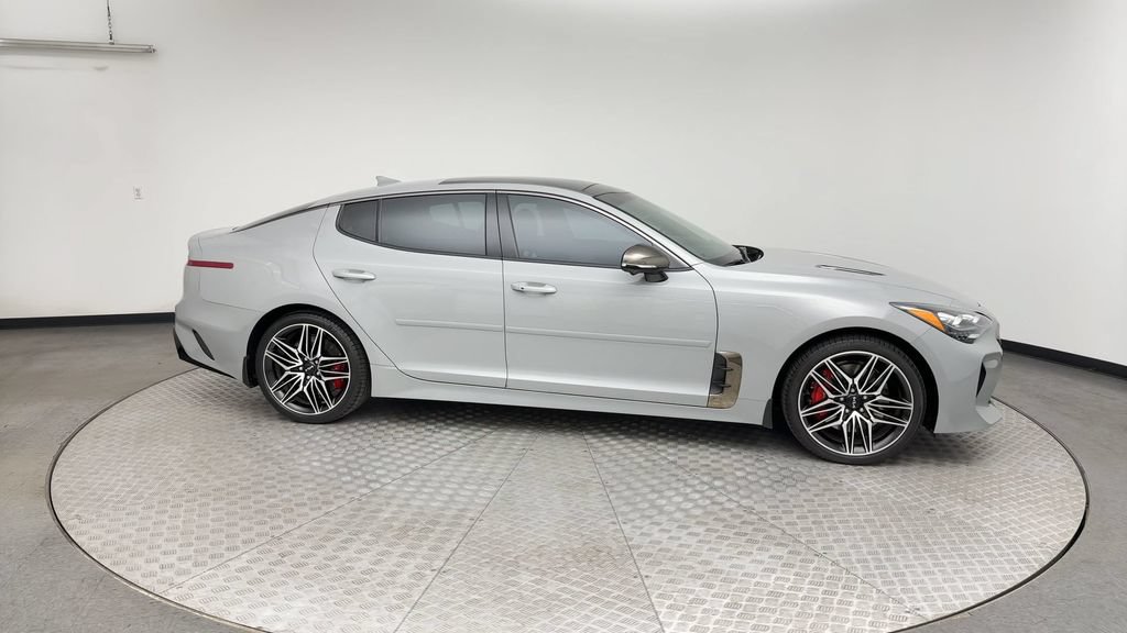 Used 2023 Kia Stinger GT2 AWD/4WD image 9