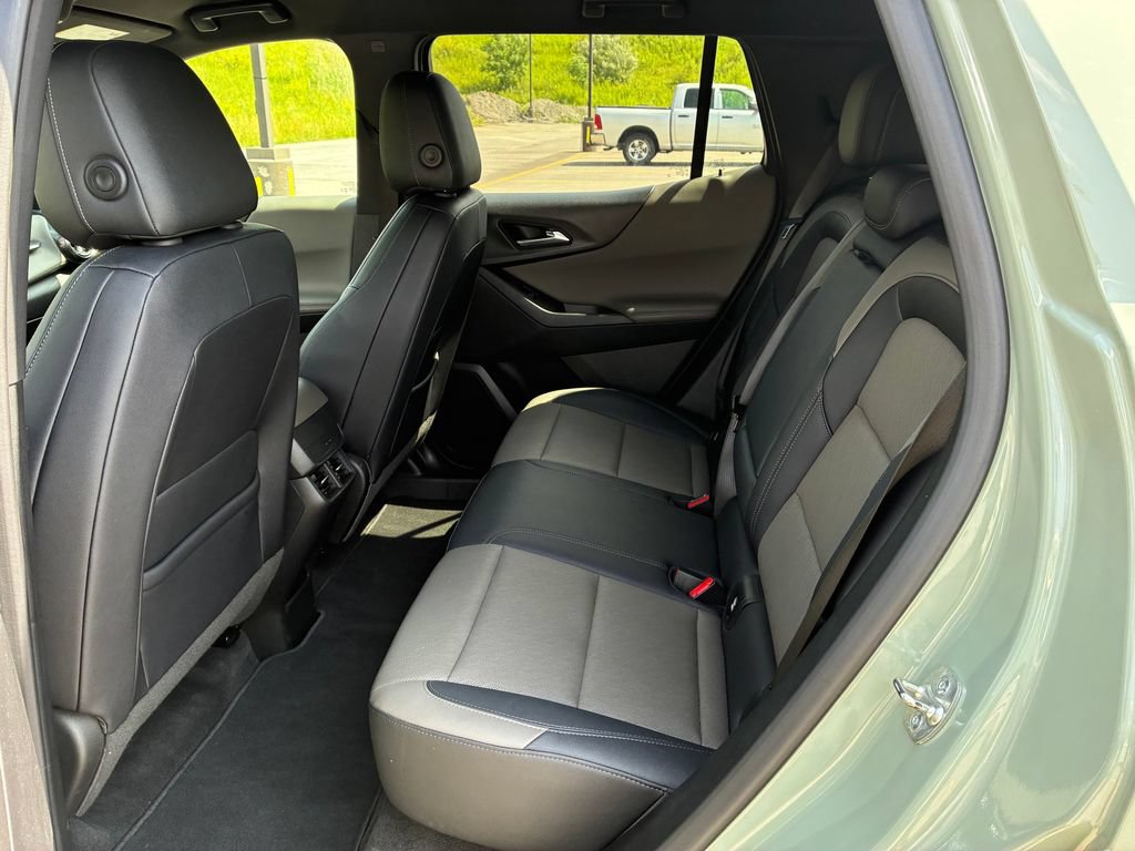 Used 2025 Chevrolet Equinox LT w/ Convenience Package II FWD image 25