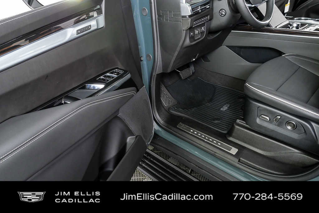 New 2026 Cadillac Escalade Luxury w/ Touring Package image 8