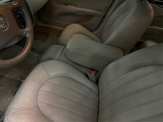Used 2011 Buick Lucerne CXL FWD image 10