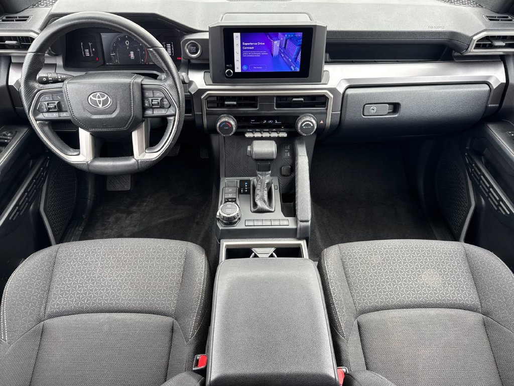Used 2025 Toyota 4Runner SR5 AWD/4WD image 13