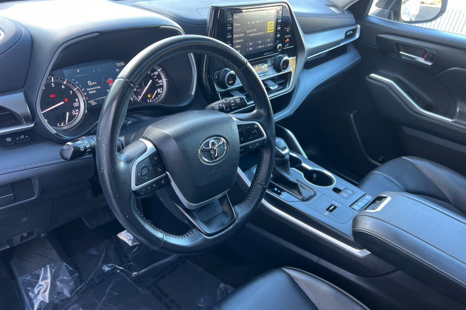 Certified 2022 Toyota Highlander XLE image 10