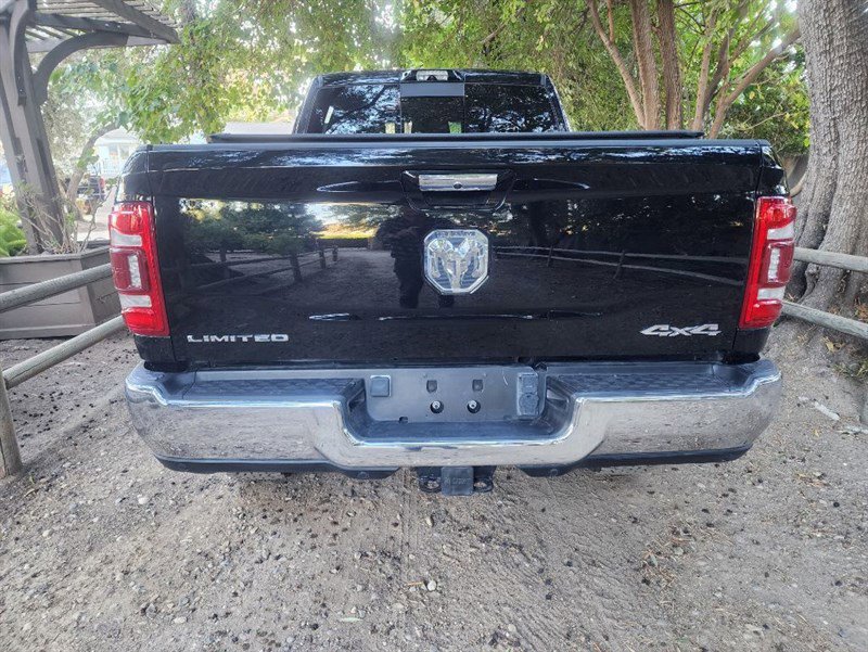 Used 2022 RAM 2500 Limited w/ Safety Group AWD/4WD image 9